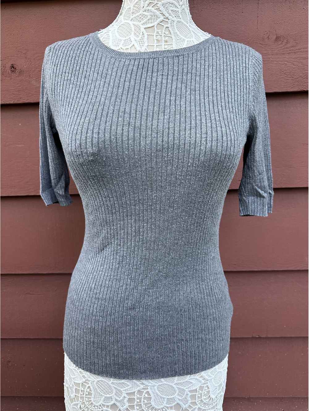 Express‎ Gray Ribbed Boatneck Knit Top